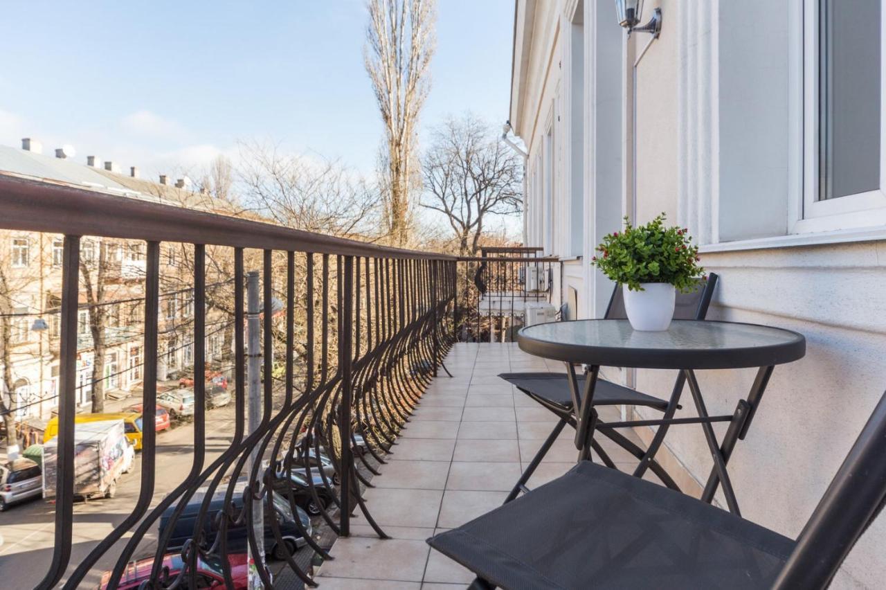 New Luxury Apartment Troitskay Odessa Luaran gambar